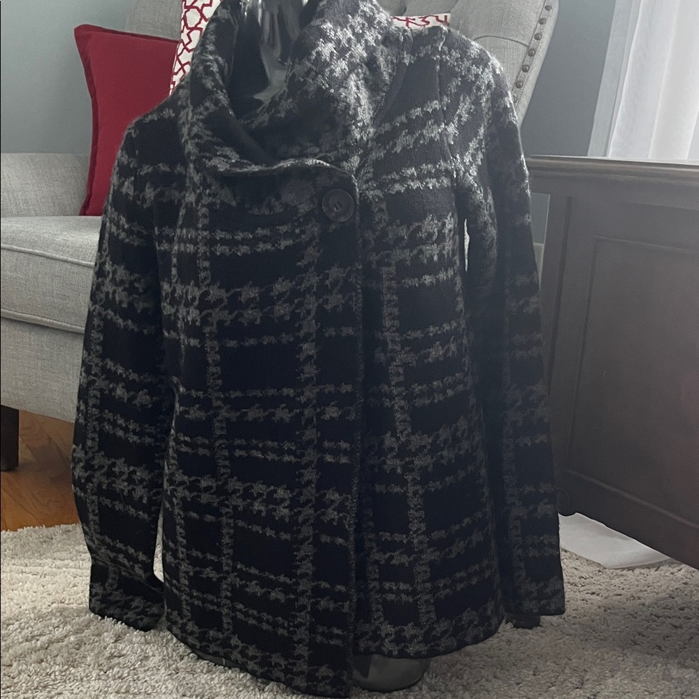 Ellen Tracy Black and Gray Plaid Jacket